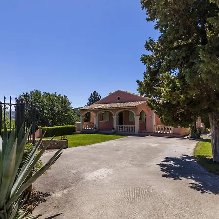 Villa Victor By Gardeládes