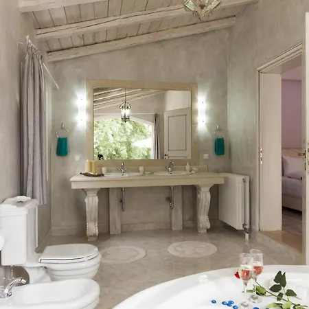 Villa Victor By Gardeládes