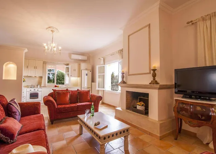 Victor By * Gardeládes