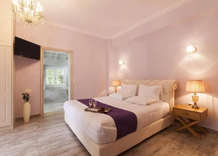 Victor By Villa Gardeládes